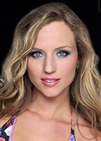 Андреа Маттис