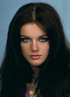 Анна Дюперей