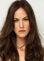 Келли Овертон