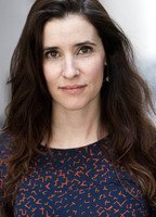 Сара Вальес