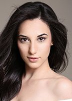 Анахи Давила