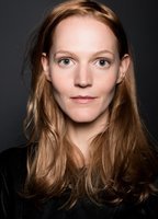 Аннет Лобер