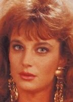 Грудастая Красавица