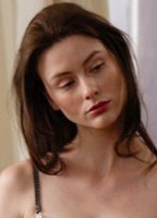 Коринна Рассел