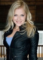 Кортни Джейн Уайт