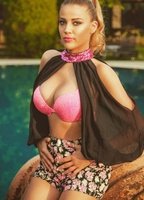 Эсра Сонмезер