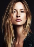 Эстер Бердых Саторова