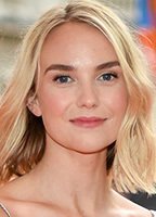 Джоанна Вандерхам