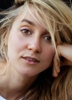 Джулия Аккерманс