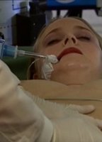 Джулия Хенкель