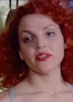 Джулия Себастьян