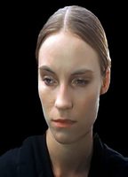 Лаура Книзе