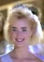 Лаура Льюис