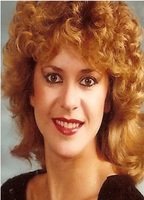 Лена Михаил