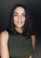 Лесли Ллюве