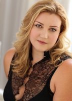 Мередит Хольцман