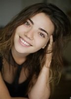 Нассима Бенчику