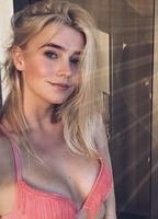 Райна Лоусон