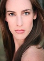 Сара Николс