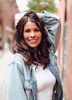 Сара Тройер