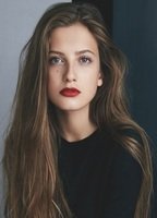 Зоя Пастель Холтхёйзен