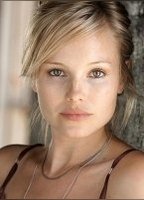 Эмбер Клейтон