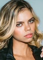 Алли Мартинес