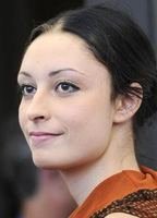 Ариэль Холмс