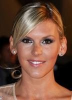 Амели Нетен