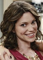 Кортни Хенггелер