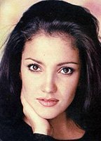 Карла Альварес