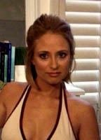 Сара Хорват