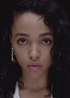 Тахлия Барнетт