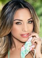 Есения Бустильо