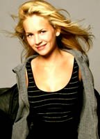 Бриттани Робертсон