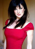 Кэролайн Эмброуз