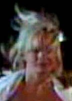 Изабель Менар