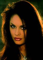 Лесли Гласс