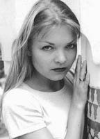 Натали Яноз