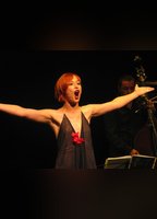 Джули Виктор