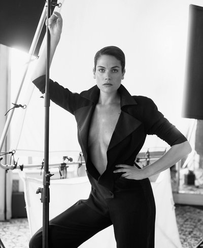 Анна Драйвер