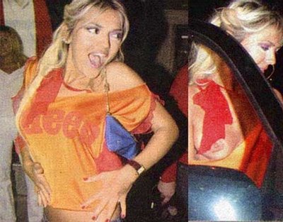 Демет Акалин