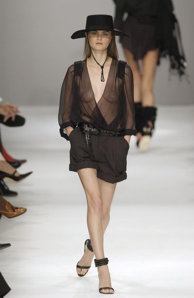 Анук Лепере