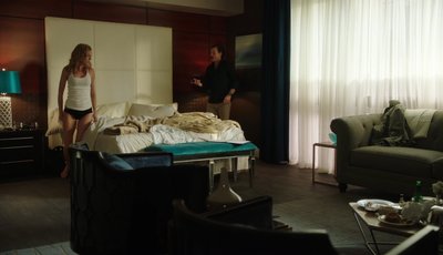 Хилари Бартон