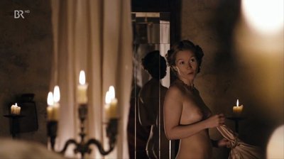 Хлоя Стефани