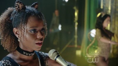 Эшли Мюррей