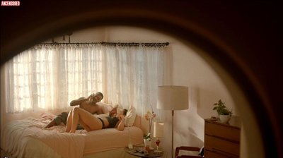 Мишель Уивер