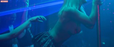 Бренди Доули