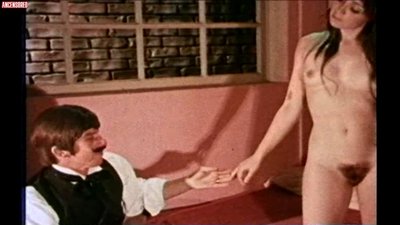 Моника Уилсон