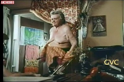 Нора Холлидей